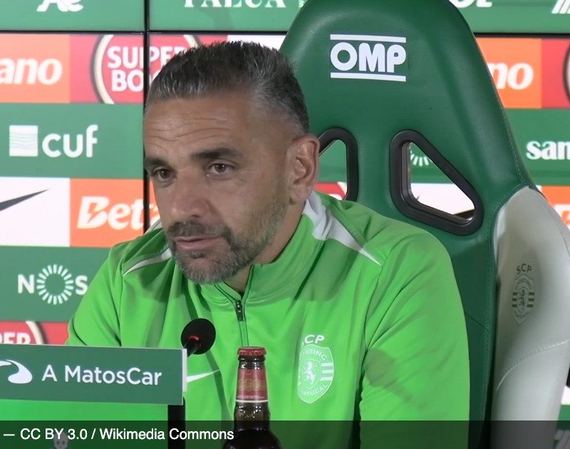 Lenços brancos em Alvalade: Sporting cai com o Académico de Viseu e Rui Borges responde